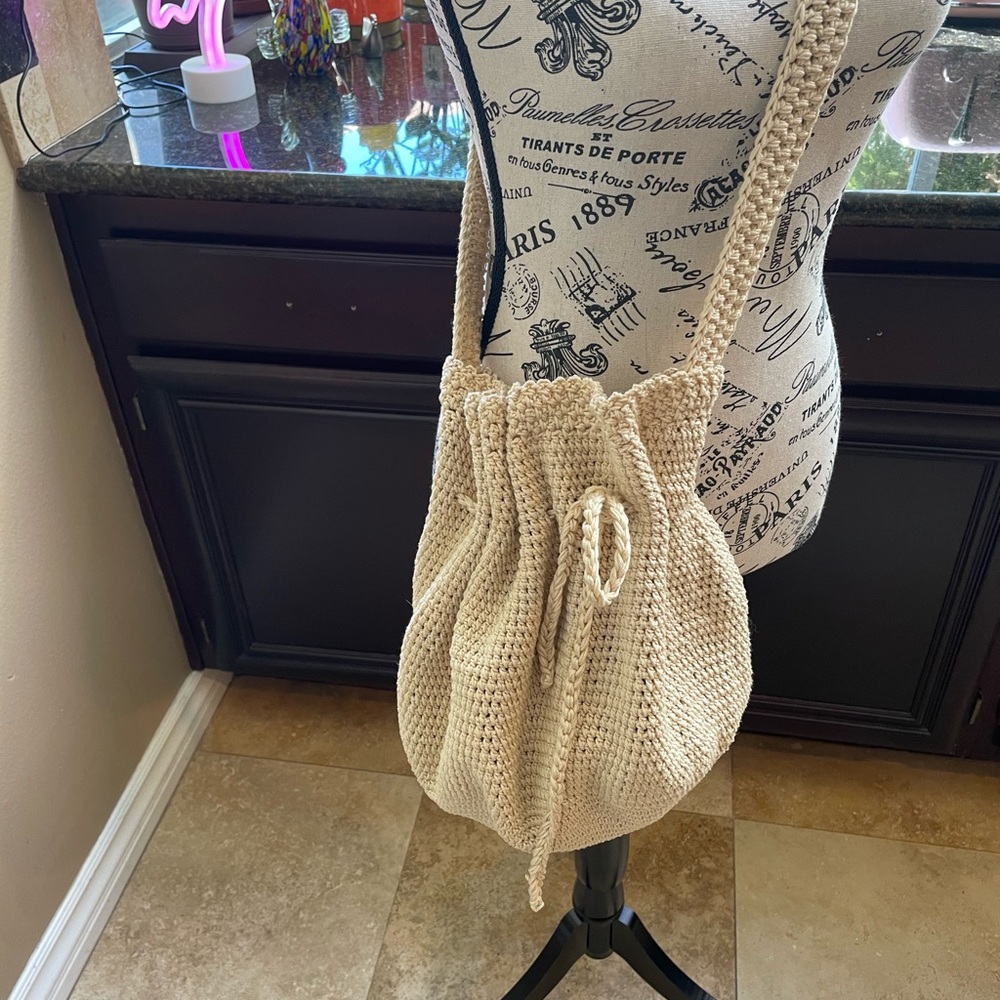 NWOT - Handmade Crochet Crossbody Bucket Bag